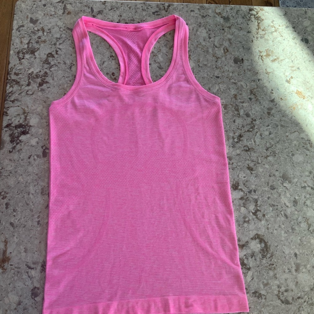 Lululemon swiftly tech thank top